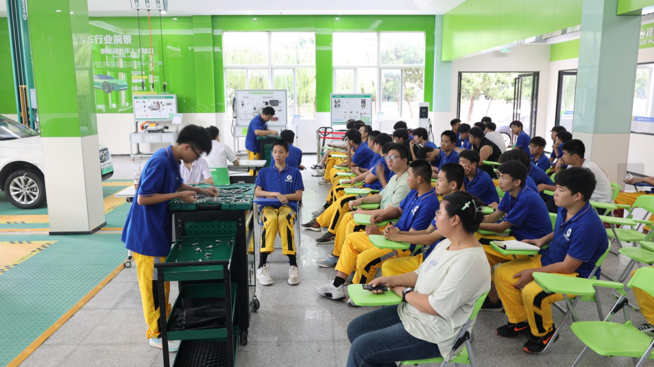 学院简介-青岛万通职业学校